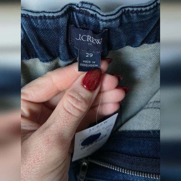 J. Crew Women's Utility jogger jean in signature stretch+ - Picture 5 of 7